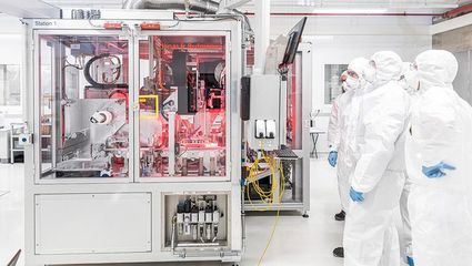 大眾攜手華友鈷業(yè)與青山集團(tuán)，深度布局電池原材料與開發(fā)